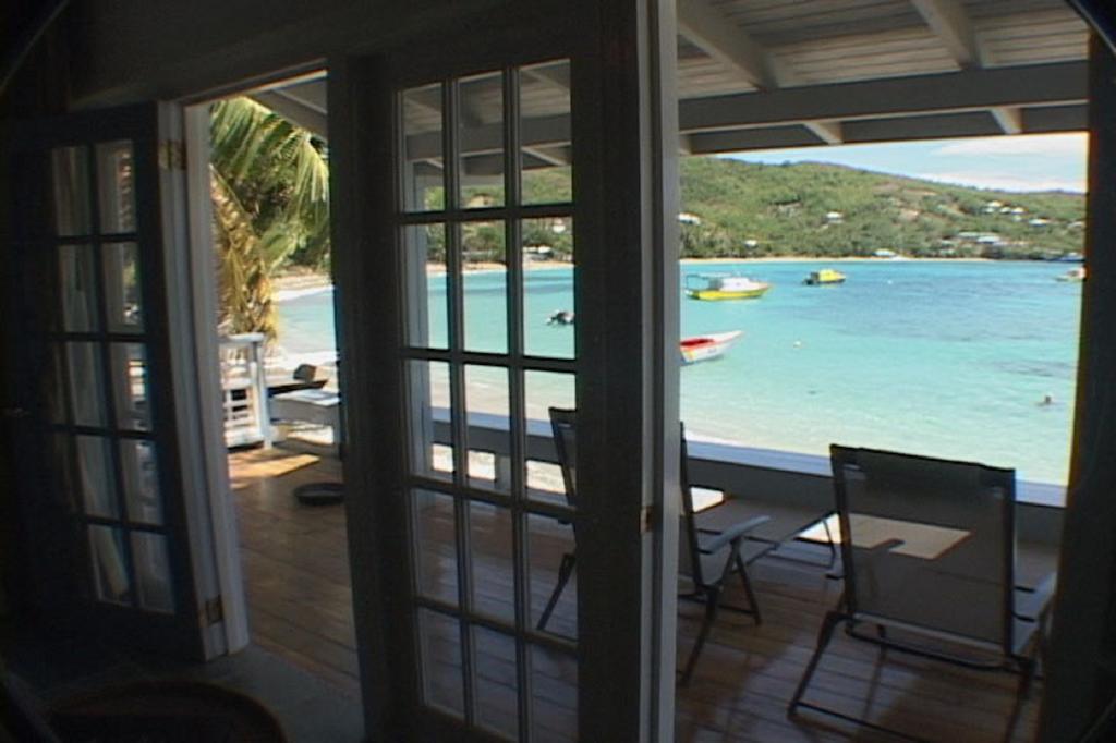 Bequia Beachfront Villa Hotel Friendship Exterior foto